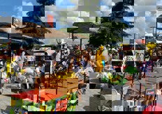 La Banane de Guadeloupe & Martinique au village du Tour de France.